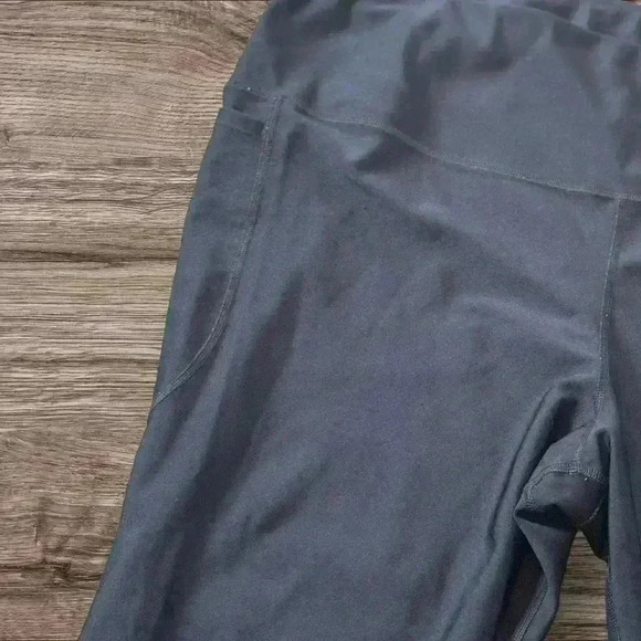 Women’s Under Armour Heatgear compression crop leggings Size 3X - Picture 3 of 6